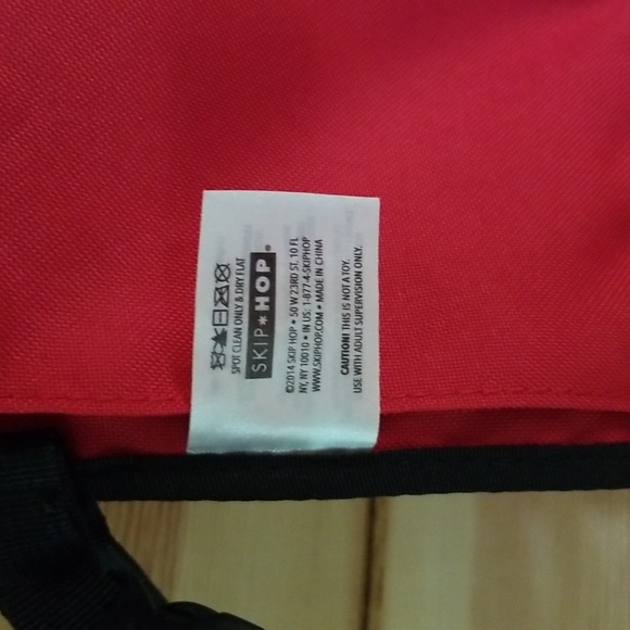 Skip * Hop Pronto Baby Changing Station & Diaper Clutch, Red w/Striped Interior - Picture 9 of 15